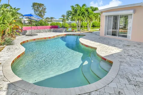 27 Indian Village Trail Cocoa Beach FL 32931