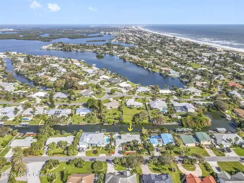 27 Indian Village Trail Cocoa Beach FL 32931
