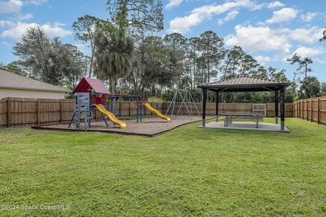 998 Tall Tree Court Melbourne FL 32904