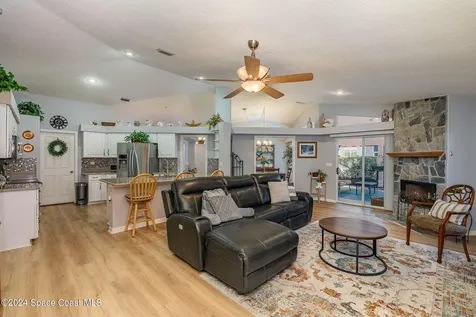 998 Tall Tree Court Melbourne FL 32904