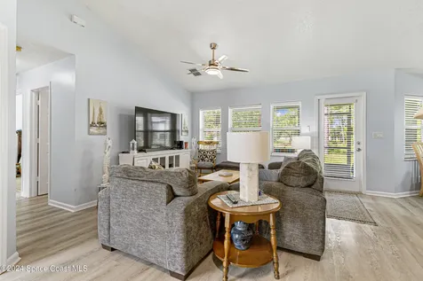 931 Pandora Road SE Palm Bay FL 32909