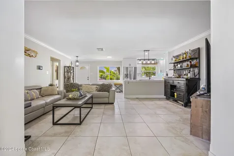 349 W Arlington Street Satellite Beach FL 32937