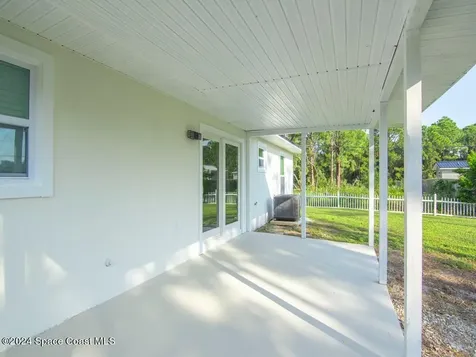 813 Santo Domingo Avenue SW Palm Bay FL 32908
