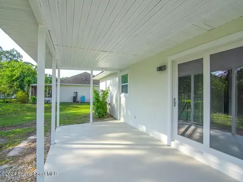 813 Santo Domingo Avenue SW Palm Bay FL 32908