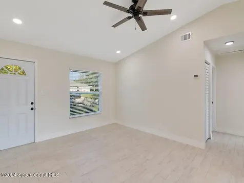 813 Santo Domingo Avenue SW Palm Bay FL 32908
