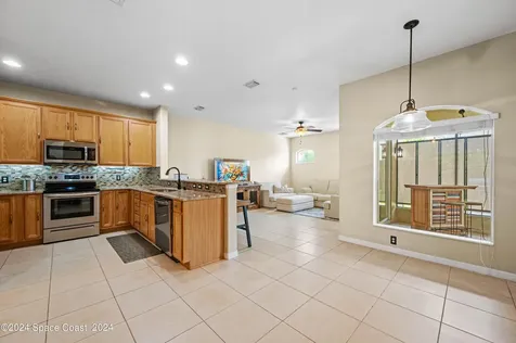 555 Hiking Trail Melbourne FL 32904