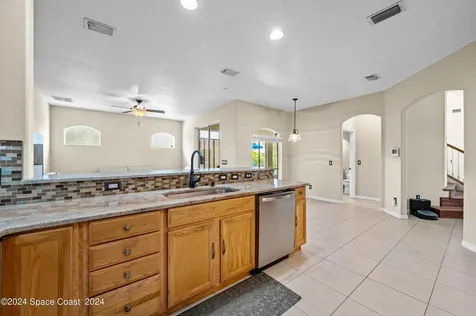 555 Hiking Trail Melbourne FL 32904