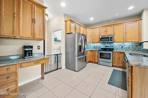 555 Hiking Trail Melbourne FL 32904