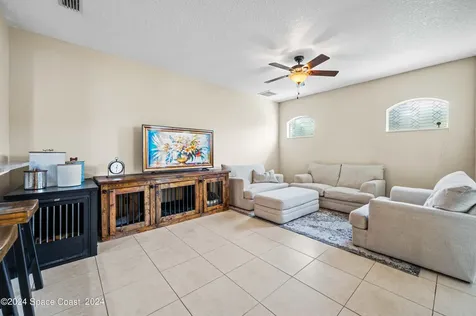 555 Hiking Trail Melbourne FL 32904
