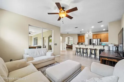 555 Hiking Trail Melbourne FL 32904