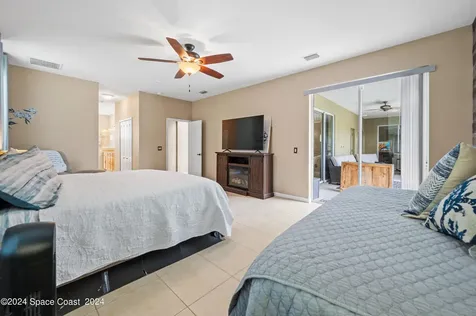 555 Hiking Trail Melbourne FL 32904
