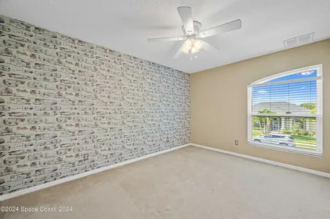 555 Hiking Trail Melbourne FL 32904