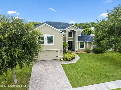555 Hiking Trail Melbourne FL 32904