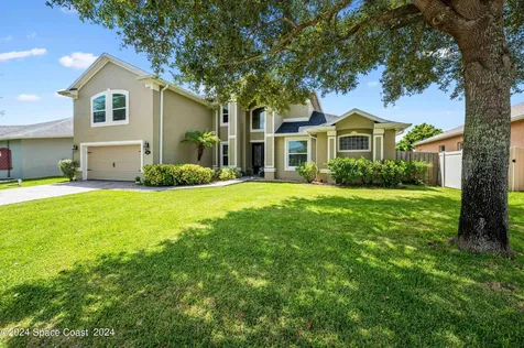 555 Hiking Trail Melbourne FL 32904