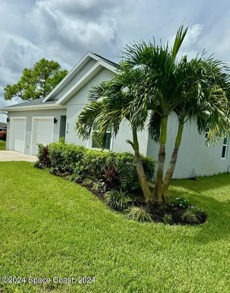214 Briarcliff Circle Sebastian FL 32958