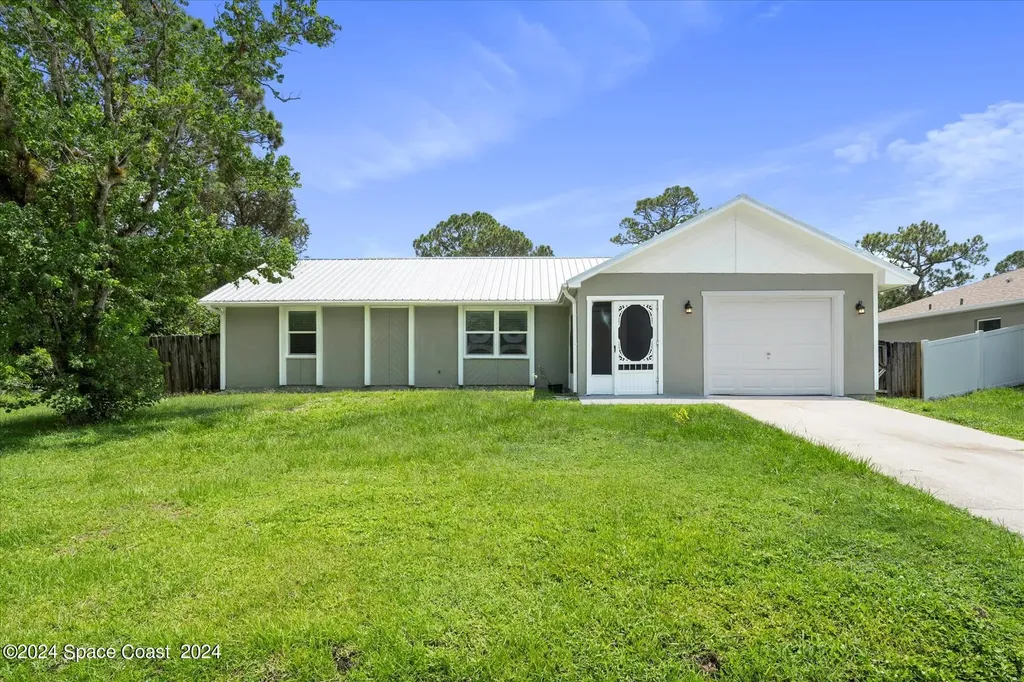 831 Airport Avenue SE Palm Bay FL 32909