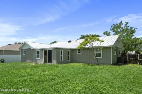 831 Airport Avenue SE Palm Bay FL 32909