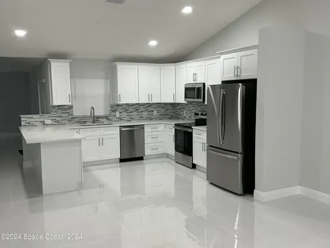 709 Waikiki Avenue NW Palm Bay FL 32907