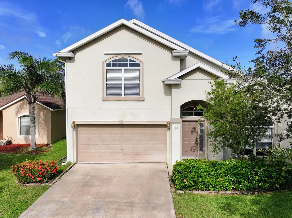 297 Wishing Well Circle SW Palm Bay FL 32908