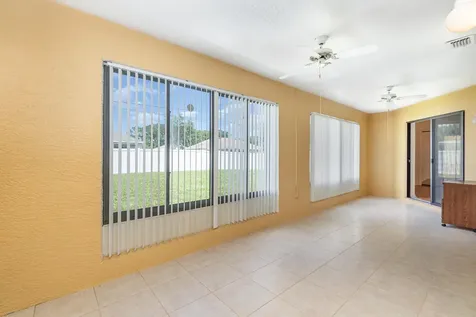 569 Balcom Terrace SE Palm Bay FL 32909