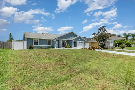 569 Balcom Terrace SE Palm Bay FL 32909