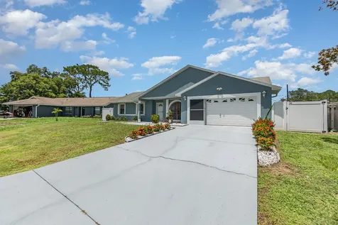 569 Balcom Terrace SE Palm Bay FL 32909