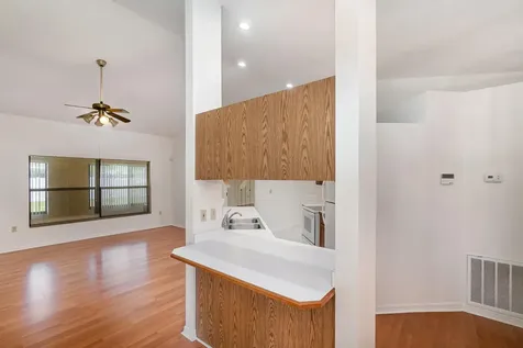 569 Balcom Terrace SE Palm Bay FL 32909