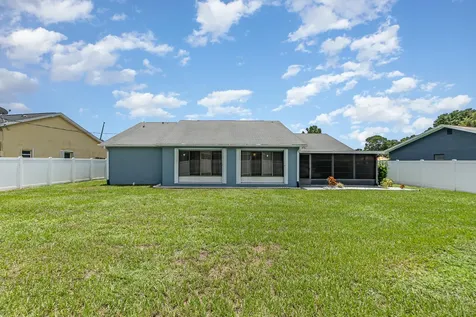 569 Balcom Terrace SE Palm Bay FL 32909
