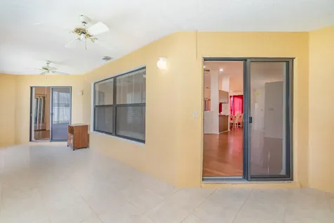 569 Balcom Terrace SE Palm Bay FL 32909