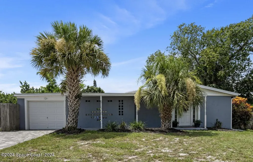 1677 Tynan Avenue Melbourne FL 32935