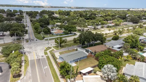 23 Corriente Street Merritt Island FL 32952