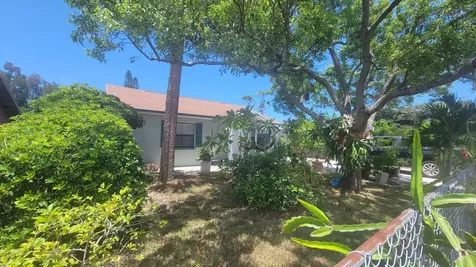 484 Poinciana Drive Melbourne FL 32935