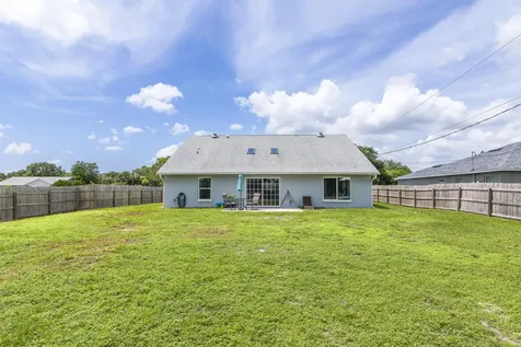 1501 Manzanita Street NW Palm Bay FL 32907