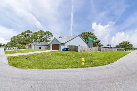 1501 Manzanita Street NW Palm Bay FL 32907