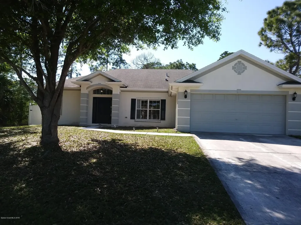 1670 Capistrano Avenue NW Palm Bay FL 32907