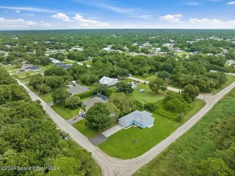 7716 105th Court Vero Beach FL 32967