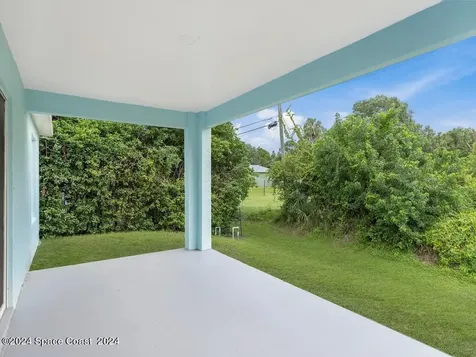 7716 105th Court Vero Beach FL 32967