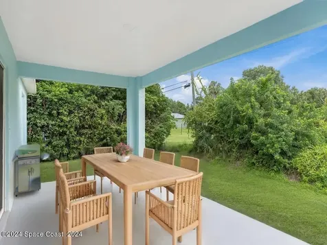 7716 105th Court Vero Beach FL 32967