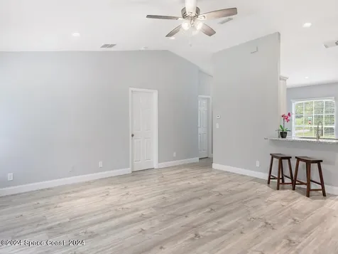 7716 105th Court Vero Beach FL 32967