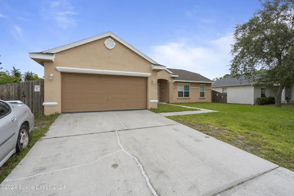 2833 Grant Avenue SE Palm Bay FL 32909