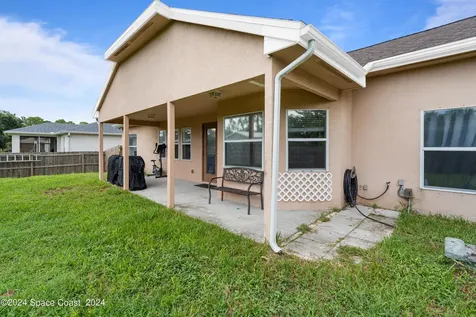 2833 Grant Avenue SE Palm Bay FL 32909