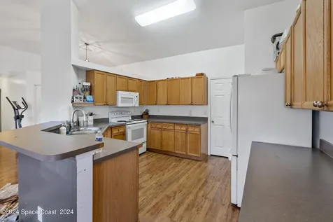 2833 Grant Avenue SE Palm Bay FL 32909
