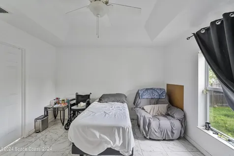 2833 Grant Avenue SE Palm Bay FL 32909
