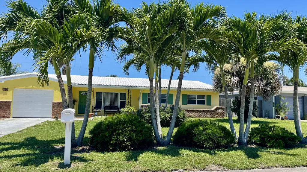 180 Glenwood Avenue Satellite Beach FL 32937