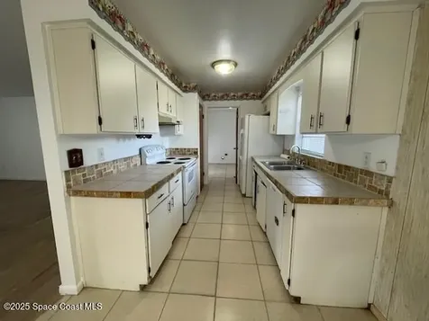 1670 Kemberly Avenue Titusville FL 32796