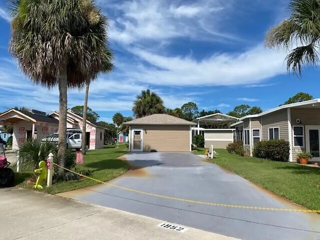 1952 Enterprise Lane NE Titusville FL 32796