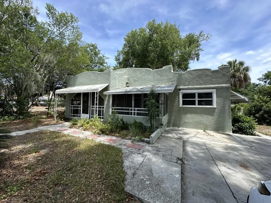 417 E Tillman Avenue Lake Wales FL 33853