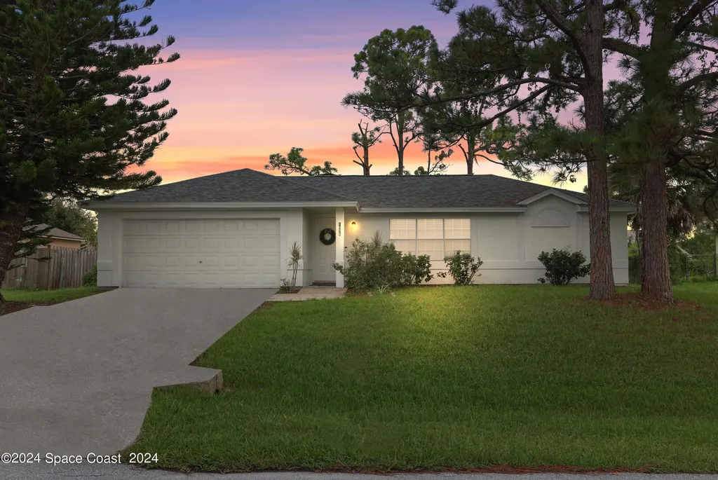 1075 Slocum Street NW Palm Bay FL 32907