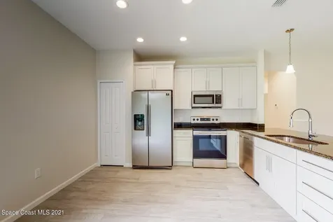 1071 Grapefruit Road SE Palm Bay FL 32909