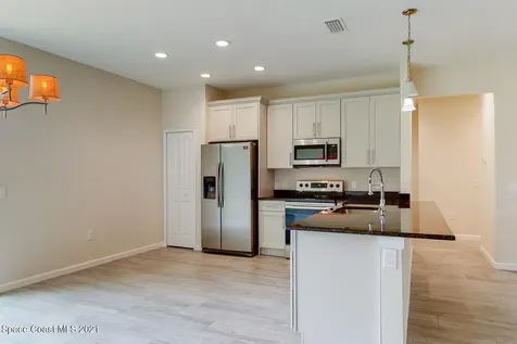 1071 Grapefruit Road SE Palm Bay FL 32909